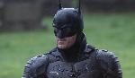 The Batman (2021): Set photos reveal new Batsuit and it is terrible.