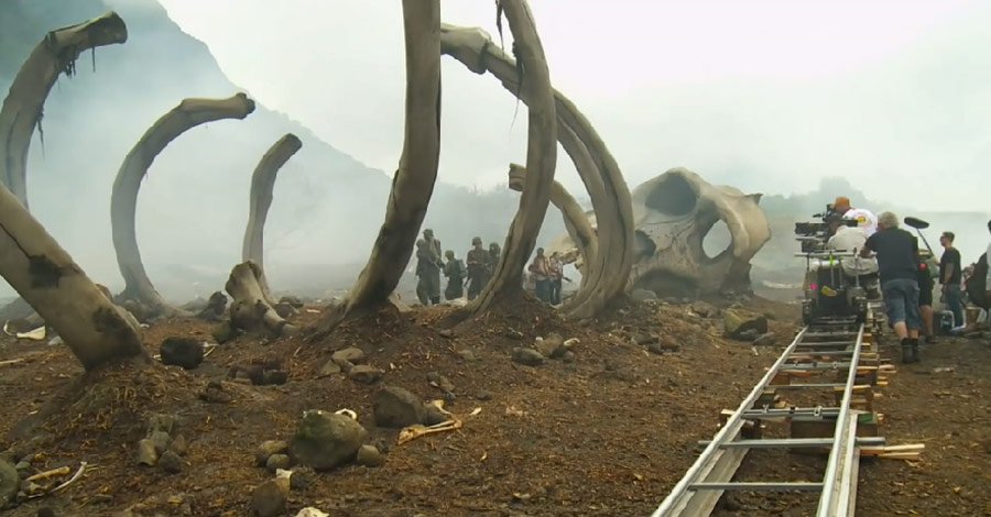 Visit the set of Kong: Skull Island! New footage!