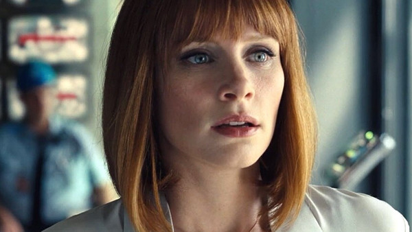 First look at Claire (Bryce Dallas Howard) in Jurassic World 3 (2021)!
