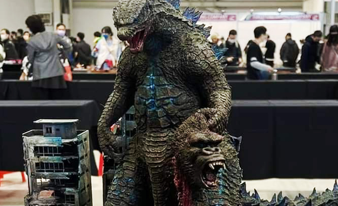 UPDATED: Godzilla vs. Kong statue paints gruesome picture of alternative ending to the Kaiju conflict!