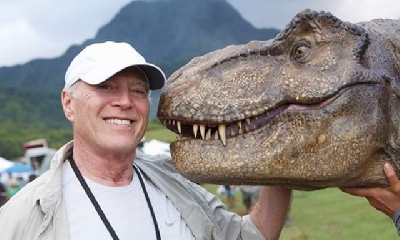 Behind-The-Scenes: Jurassic World: Fallen Kingdom practical effects!