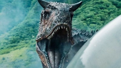 Emily Carmichael joins the writing team of Jurassic World 3!