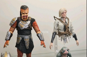 First look at NECA Predator: Badlands Dek, Thia & new alien creature figures!