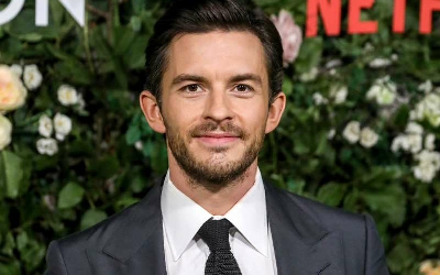 Jonathan Bailey eyeing lead role in new Jurassic Park movie!