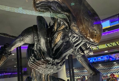 Life-size Scorched Xenomorph on display for Alien: Romulus!