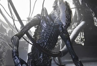 NECA unveil Alien: Romulus - Deluxe Suspended Lab Xenomorph XX121 figure!
