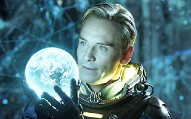 Michael Fassbender talks his new Alien: Covenant android, Walter!