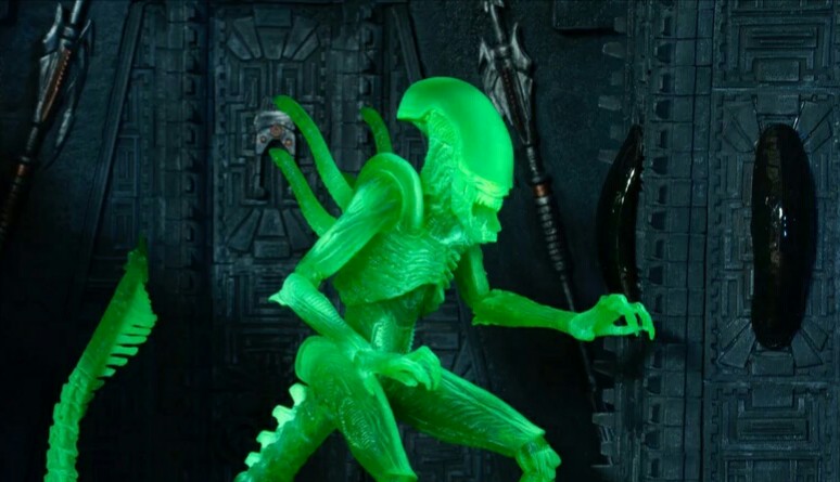 NECA announce Thermal Vision AvP Xenomorph figure!