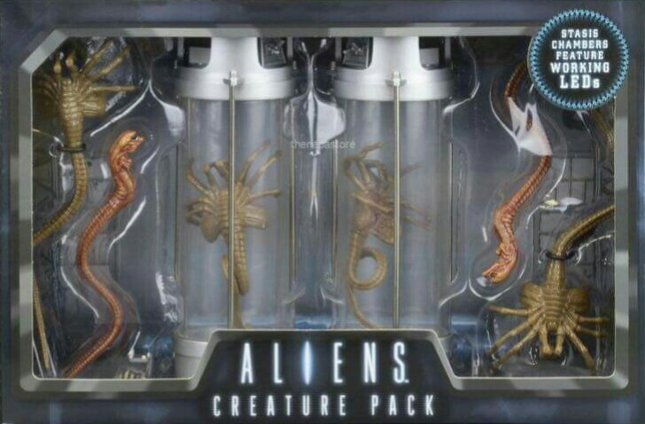 New preview of NECA's Aliens Creature Pack packaging!