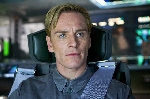Michael Fassbender discusses David, Walter and Shaw in Alien: Covenant!