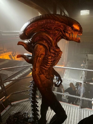 Alien: Romulus Xenomorph suit