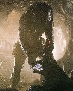AvP: R Wolf Predator dissolving Xenomorph