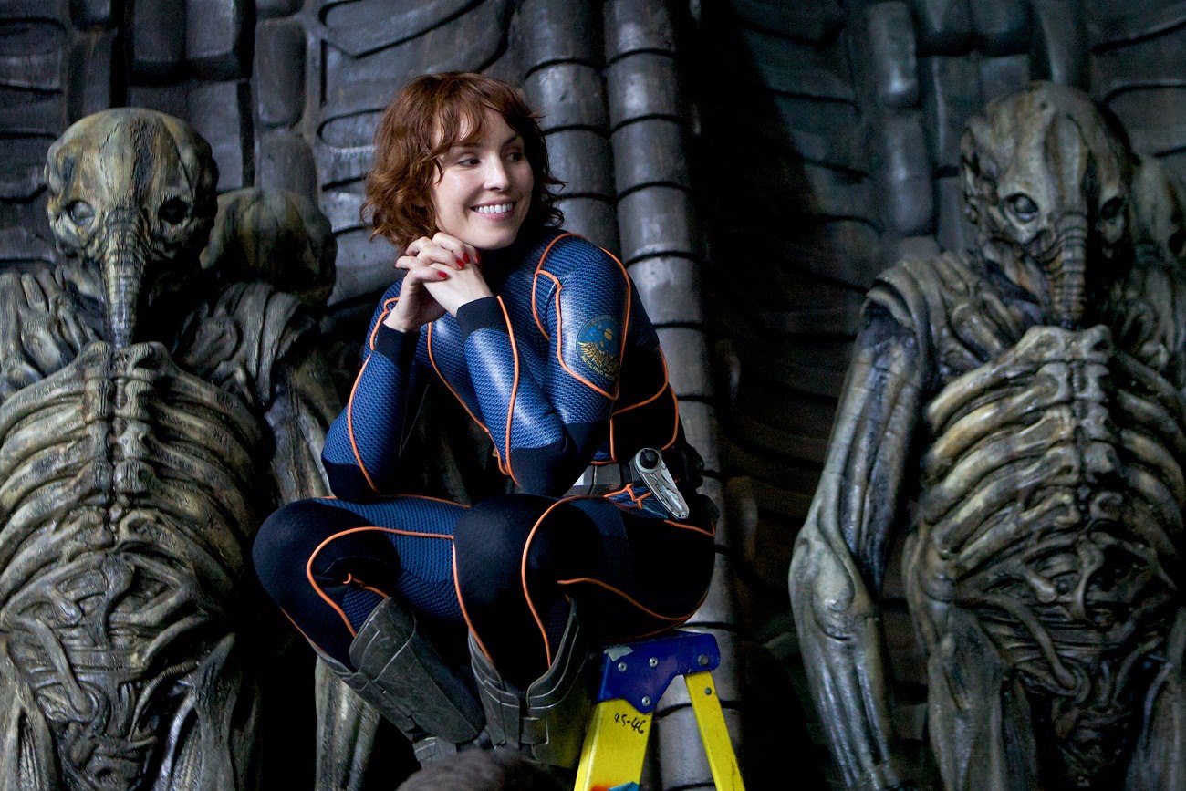 Noomi Rapace and the Jockeys