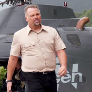 Vincent D'Onofrio says Jurassic World is incredible!