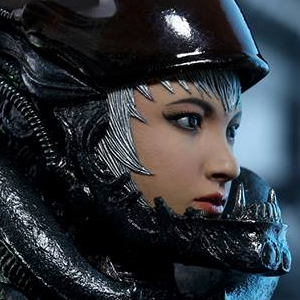 Hot Toys Reveal Alien Girl Collectible Figure!