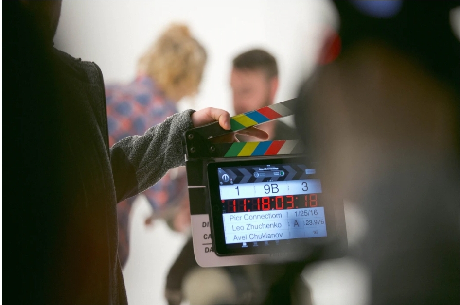 Image for How Kratom and CBD can enhance your movie-watching experience